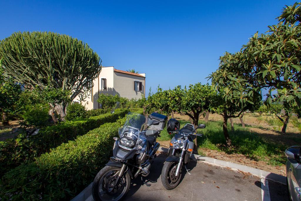 Bouganville B&B Cefalù Eksteriør billede